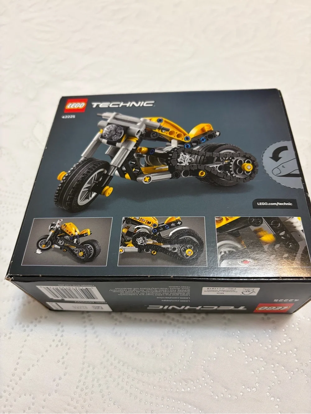 Lego Technic Yellow and Gray Motorcycle Model 42225 COLLECTIBLES